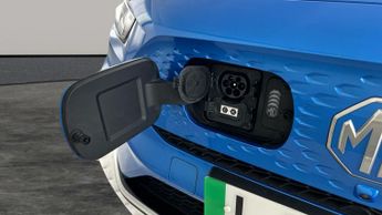 MG MG ZS 72.6kWh Trophy Long Range (156 ps) - NAV - BLIND SPOT ASSIST