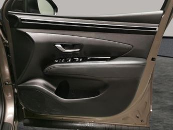 Hyundai Tucson 1.6 h T-GDi SE Connect (230 ps) - CRUISE - CLIMATE CONTROL - 17I