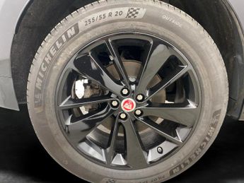 Jaguar F-PACE 2.0 D200 MHEV R-Dynamic SE AWD (204 ps) - CARPLAY - KEYLESS ENTR