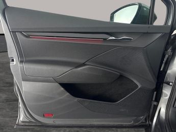 Skoda Enyaq 62kWh 60 (DC120kW) (179 ps) - LANE DEPARTURE  - BLUETOOTH - CRUI