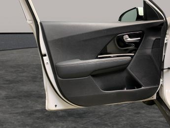 Kia Niro 64kWh 3 (201 bhp) - LANE DEPARTURE  - BLUETOOTH - CRUISE