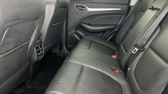 MG MG ZS 72.6kWh Trophy Long Range (156 ps) - NAV - BLIND SPOT ASSIST