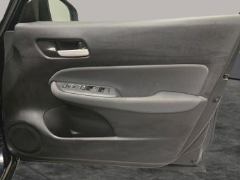 Honda Jazz 1.5 h i-MMD SE eCVT (109 ps) - SPEED LIMIT RECOG - CLIMATE CONTR