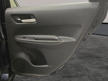 Honda Jazz 1.5 h i-MMD SE eCVT (109 ps) - SPEED LIMIT RECOG - CLIMATE CONTR