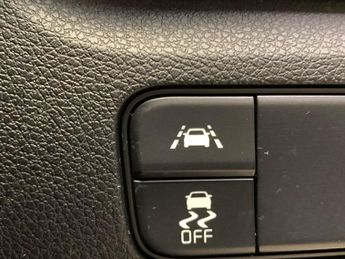 Kia Niro 64kWh 3 (201 bhp) - LANE DEPARTURE  - BLUETOOTH - CRUISE