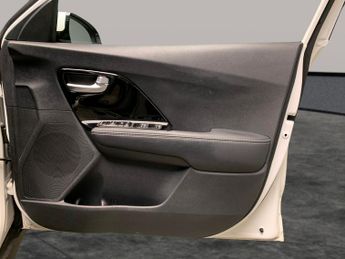 Kia Niro 64kWh 3 (201 bhp) - LANE DEPARTURE  - BLUETOOTH - CRUISE