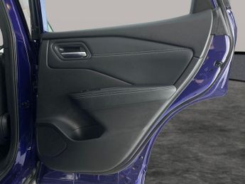 Nissan Qashqai 1.3 DIG-T MHEV Acenta Premium XTRON (158 ps) - BLIND SPOT ASSIST