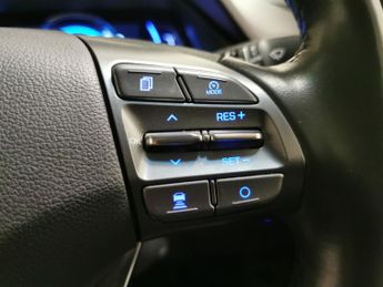 Hyundai Ioniq 38.3kWh Premium SE (136 ps) - REVERSE CAM - NAV - HEATED SEATS