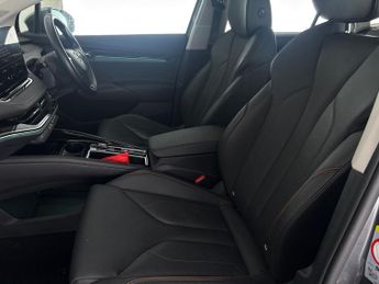 Skoda Enyaq 62kWh 60 (DC120kW) (179 ps) - LANE DEPARTURE  - BLUETOOTH - CRUI