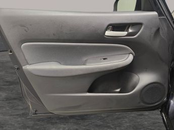 Honda Jazz 1.5 h i-MMD SE eCVT (109 ps) - SPEED LIMIT RECOG - CLIMATE CONTR