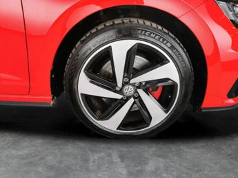 Volkswagen Polo 2.0 TSI GPF GTI+ DSG (200 ps) - ACTIVE INFO DISPLAY - LIGHT AND 