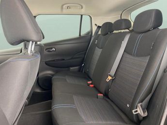 Nissan Leaf 39kWh N-Connecta (150 ps) - LANE DEPARTURE  - HEAT PACK