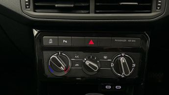 Volkswagen T-cross 1.0 TSI Black Edition DSG (110 ps) - CARPLAY - LED - BLIND SPOT 