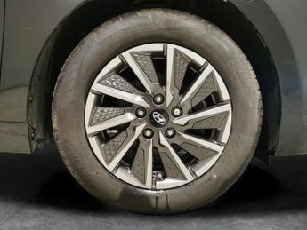 Hyundai Ioniq 38.3kWh Premium SE (136 ps) - REVERSE CAM - NAV - HEATED SEATS