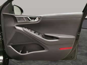 Hyundai Ioniq 38.3kWh Premium SE (136 ps) - REVERSE CAM - NAV - HEATED SEATS