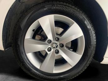 Skoda Scala 1.0 TSI SE DSG (110 ps) - CRUISE - 17IN ALLOYS - AIR CON