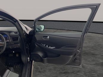 Nissan Leaf 39kWh N-Connecta (150 ps) - LANE DEPARTURE  - HEAT PACK