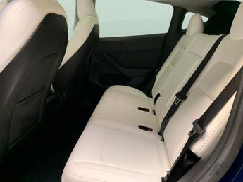 Tesla Model Y SUV RWD (346 ps) - LED - REVERSE CAM - NAV