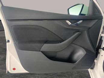 Skoda Scala 1.0 TSI SE DSG (110 ps) - CRUISE - 17IN ALLOYS - AIR CON