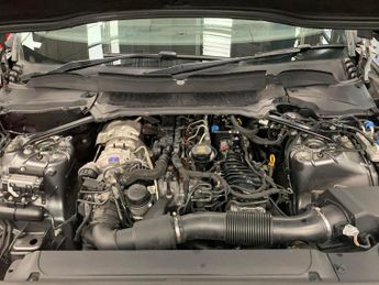 Land Rover Discovery 2.0 SD4 SE 4WD (240 ps) - REVERSE CAM - 7 SEATS - NAV