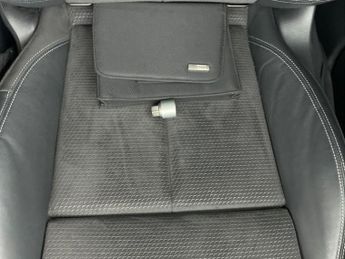 Audi Q5 2.0 TDI 40 S line S Tronic quattro (190 ps) - SPORTS SEATS - DAB