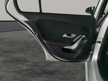 Mercedes-Benz A Class 1.3 A250e 15.6kWh AMG Line (Premium 2) Plug-in 8G-DCT (218 ps) -