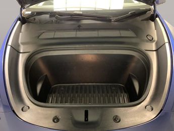 Tesla Model Y SUV RWD (346 ps) - LED - REVERSE CAM - NAV