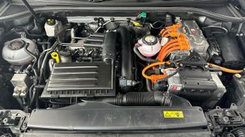 Audi Q3 1.4 TFSIe 45 Technik Plug-in S Tronic 13kWh (245 ps) - DRIVING M