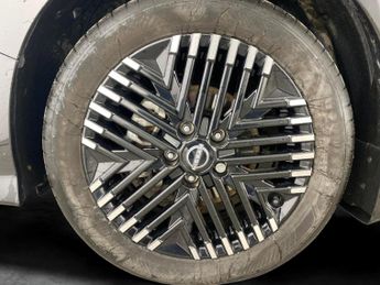 Nissan Leaf 39kWh N-Connecta (150 ps) - LANE DEPARTURE  - HEAT PACK