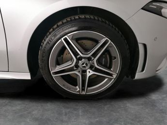 Mercedes-Benz A Class 1.3 A250e 15.6kWh AMG Line (Premium 2) Plug-in 8G-DCT (218 ps) -