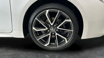 Toyota Corolla 1.8 VVT-h Excel CVT (140 ps) - NAV - HEATED SEATS - LANE DEPARTU