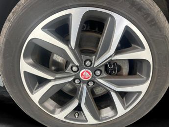 Jaguar I-PACE 400 90kWh HSE 4WD (400 ps) - LED - MERIDIAN AUDIO - NAV