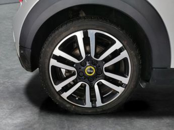 Mini Electric Hatch Cooper SE 32.6kWh Level 2 (184 ps) - 17IN ALLOYS - JCW SPOILER -