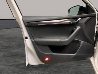 Skoda Octavia 2.0 TSI GPF vRS DSG (245 ps) - BLUETOOTH - CRUISE - PADDLE SHIFT