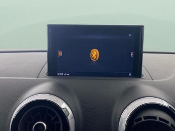 Audi A3 1.5 TFSI CoD Black Edition S Tronic (150 ps) - BLUETOOTH - CRUIS