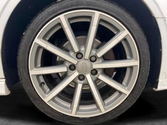 Audi A3 1.5 TFSI CoD Black Edition S Tronic (150 ps) - BLUETOOTH - CRUIS