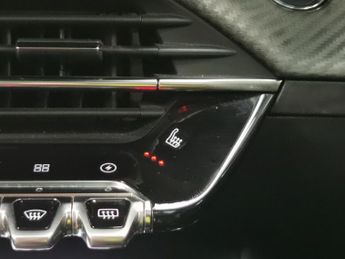 Peugeot E-2008 50kWh GT (136 ps) - ACTIVE LANE ASSIST - LED - NAV
