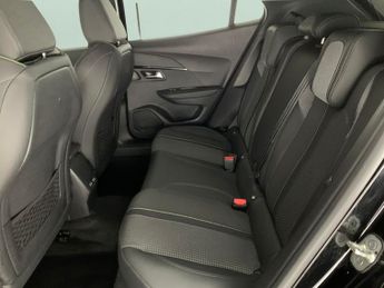 Peugeot E-2008 50kWh GT (7kW Charger) (136 ps) - REVERSE CAM - NAV - HEATED SEA