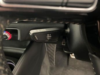 Audi A3 1.5 TFSI CoD Black Edition S Tronic (150 ps) - BLUETOOTH - CRUIS