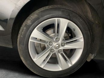 Vauxhall Insignia 1.5 Turbo D SE Nav Grand Sport (122 ps) - BLUETOOTH - CRUISE