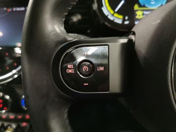 Mini Electric Hatch Cooper SE 32.6kWh Level 2 (184 ps) - CARPLAY - REVERSE CAM - NAV