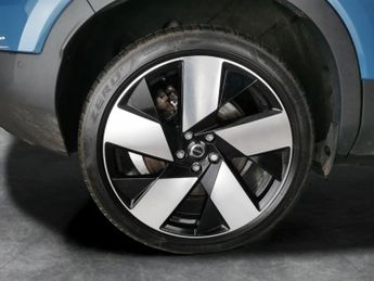 Volvo C40 Twin Recharge 78kWh Ultimate AWD (408 ps) - HK AUDIO - CARPLAY