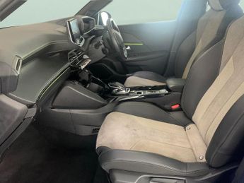 Peugeot E-2008 50kWh GT (136 ps) - ACTIVE LANE ASSIST - LED - NAV