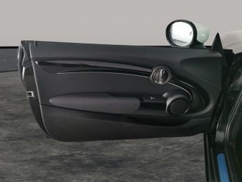 Mini Electric Hatch Cooper SE 32.6kWh Level 2 (184 ps) - CLOTH-LEATHERETTE - BLACK P