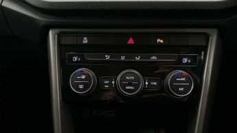 Volkswagen T-Roc 1.5 TSI GPF EVO SE DSG (150 ps) - ADAPT CRUISE - CARPLAY - DAB