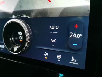 Ford Mustang Mach-e Extended Range 91kWh Automatic (294 ps) - KEYLESS ENTRY - LED - 