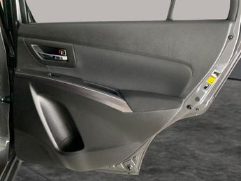 Suzuki S-cross 1.5h Motion AGS (115 ps) - LED - REVERSE CAM - BLIND SPOT ASSIST