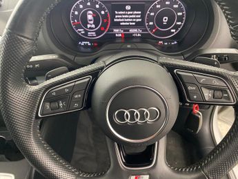 Audi A3 1.5 TFSI CoD Black Edition S Tronic (150 ps) - BLUETOOTH - CRUIS