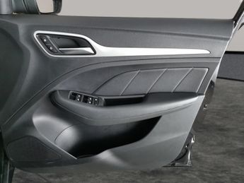 MG MG ZS 44.5kWh Exclusive (143 ps) - CARPLAY - KEYLESS ENTRY - LED