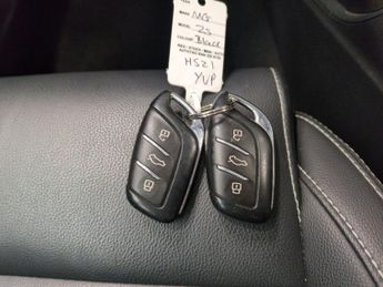 MG MG ZS 44.5kWh Exclusive (143 ps) - CARPLAY - KEYLESS ENTRY - LED